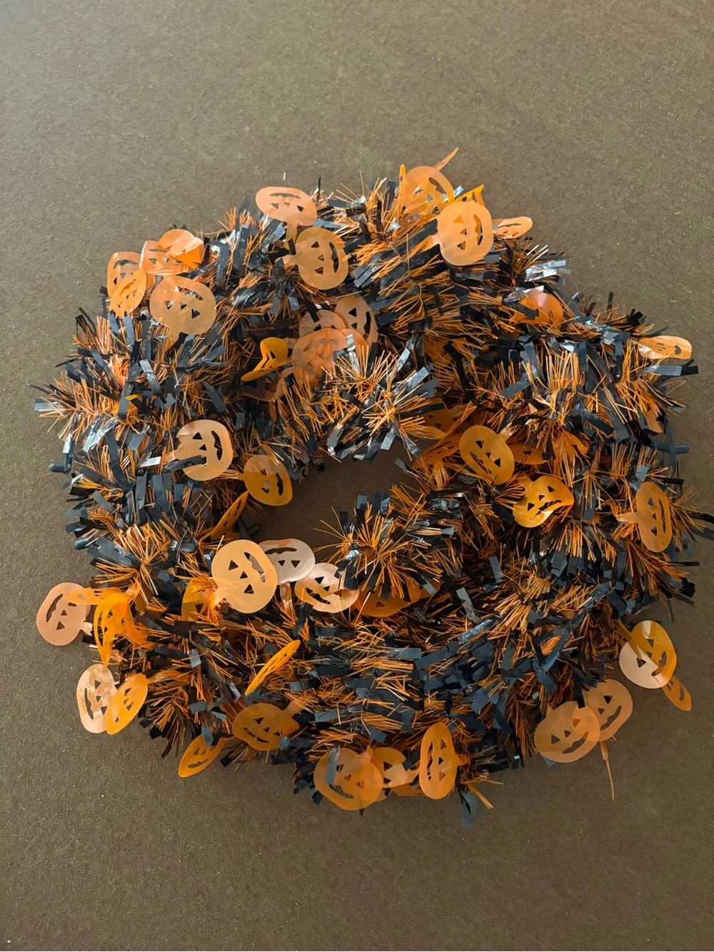 Bundle deals Halloween Jack-O'-Lantern Tinsel Garland - Orange & Black